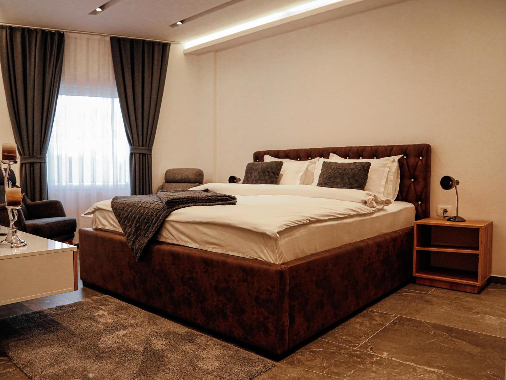 Hotel Europa 92 Ferizaj Esterno foto